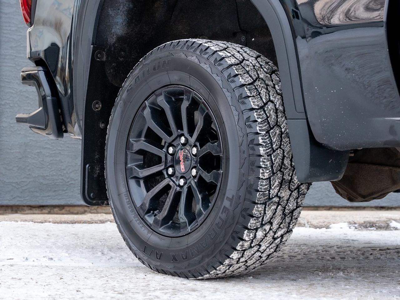 2022 GMC Sierra 1500 AT4X Photo3