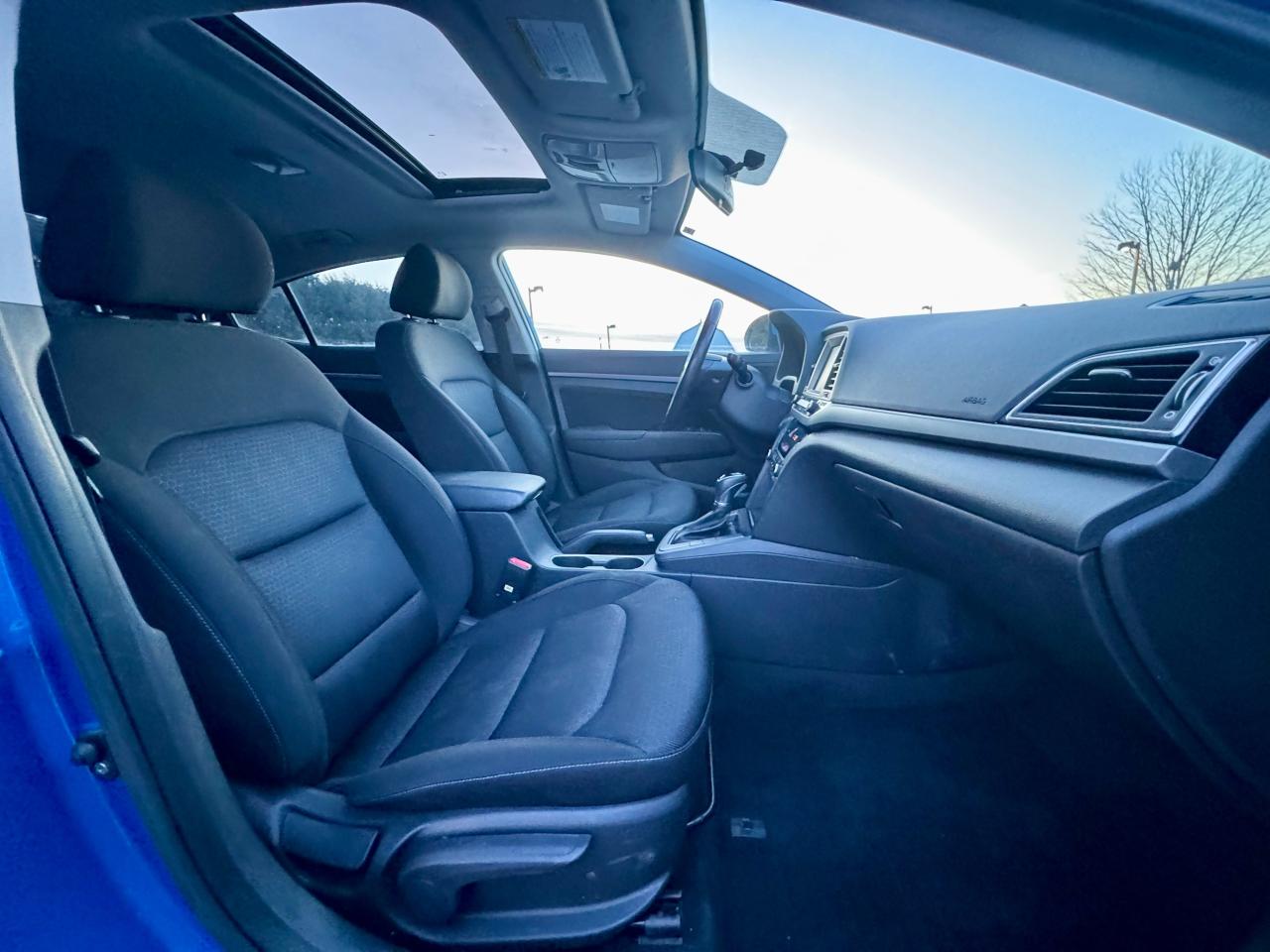 2017 Hyundai Elantra GLS - Photo #11