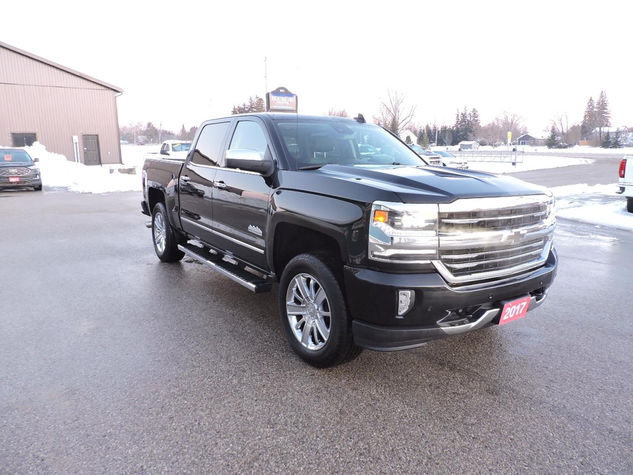 2017 Chevrolet Silverado 1500 High Country 5.3L 4X4 Loaded Only 71000 KMS