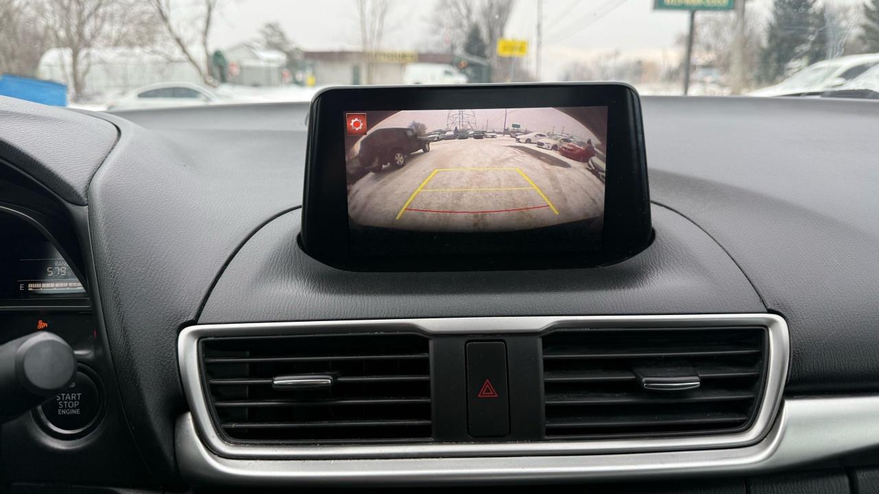 2018 Mazda MAZDA3 GS - Photo #16