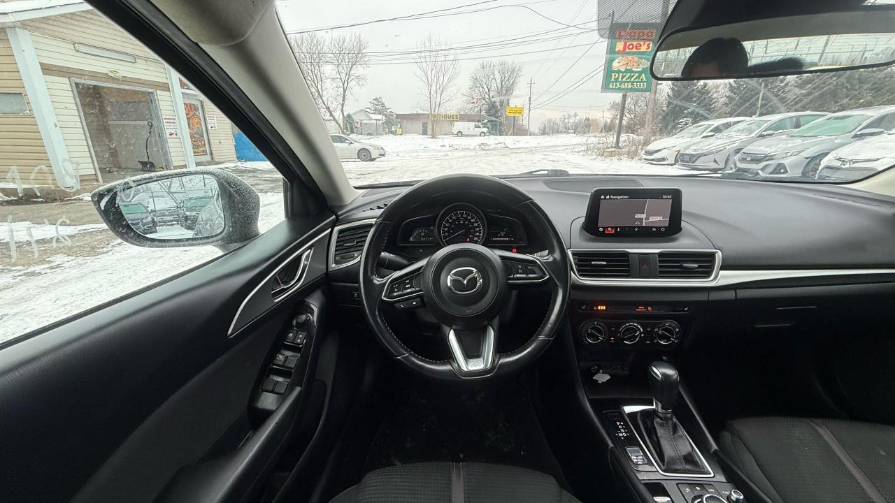 2018 Mazda MAZDA3 GS - Photo #12