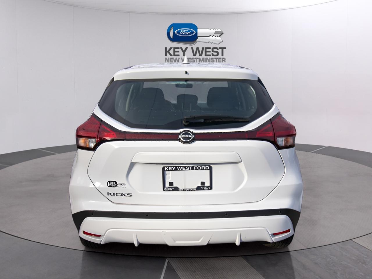 2024 Nissan Kicks S Photo3