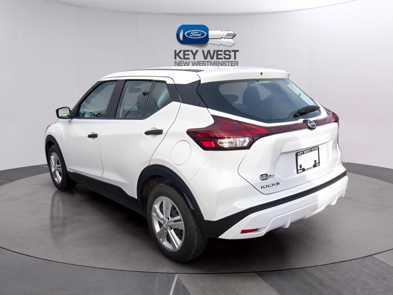 2024 Nissan Kicks S Photo2