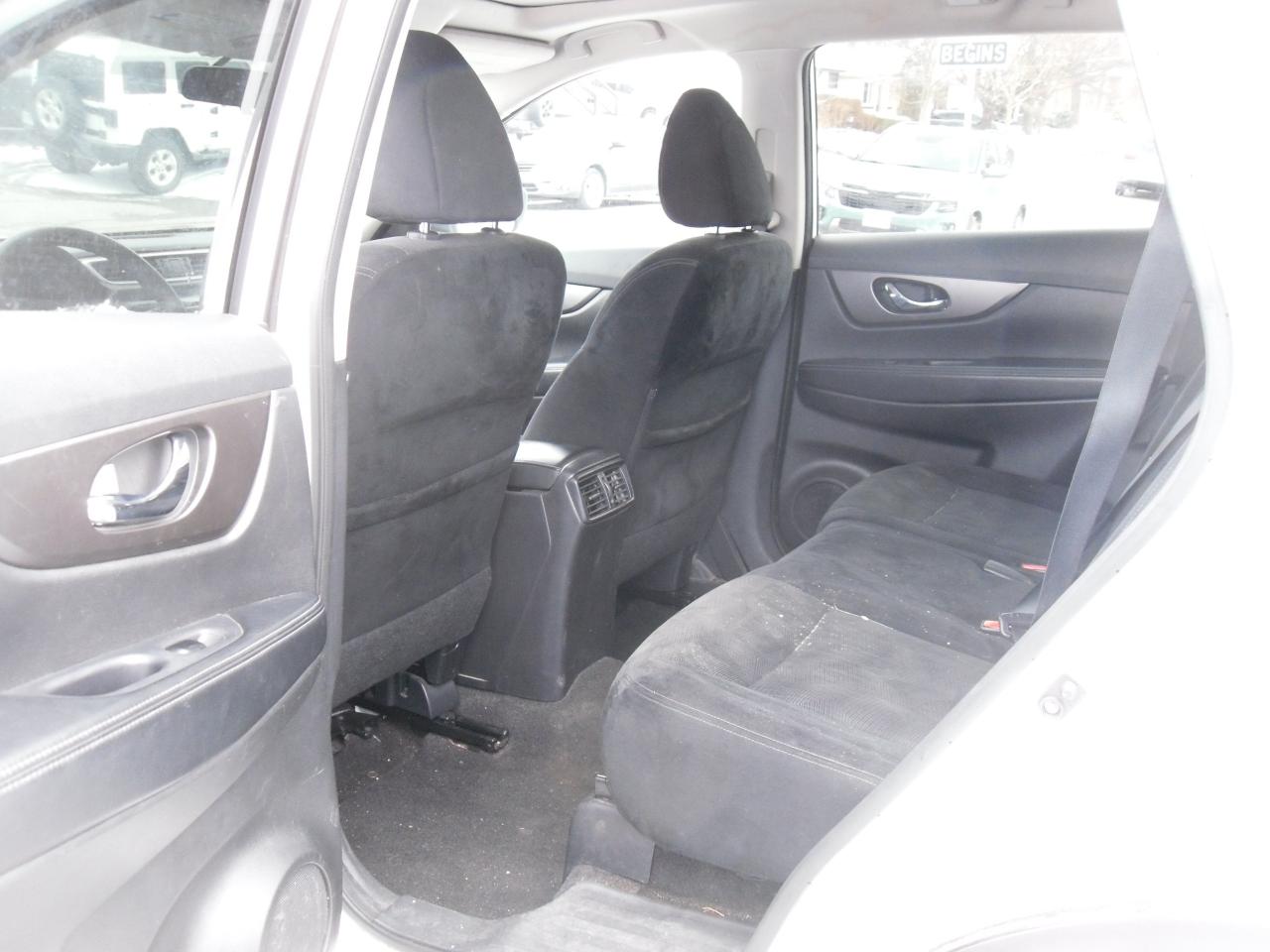 2014 Nissan Rogue SV - Photo #7