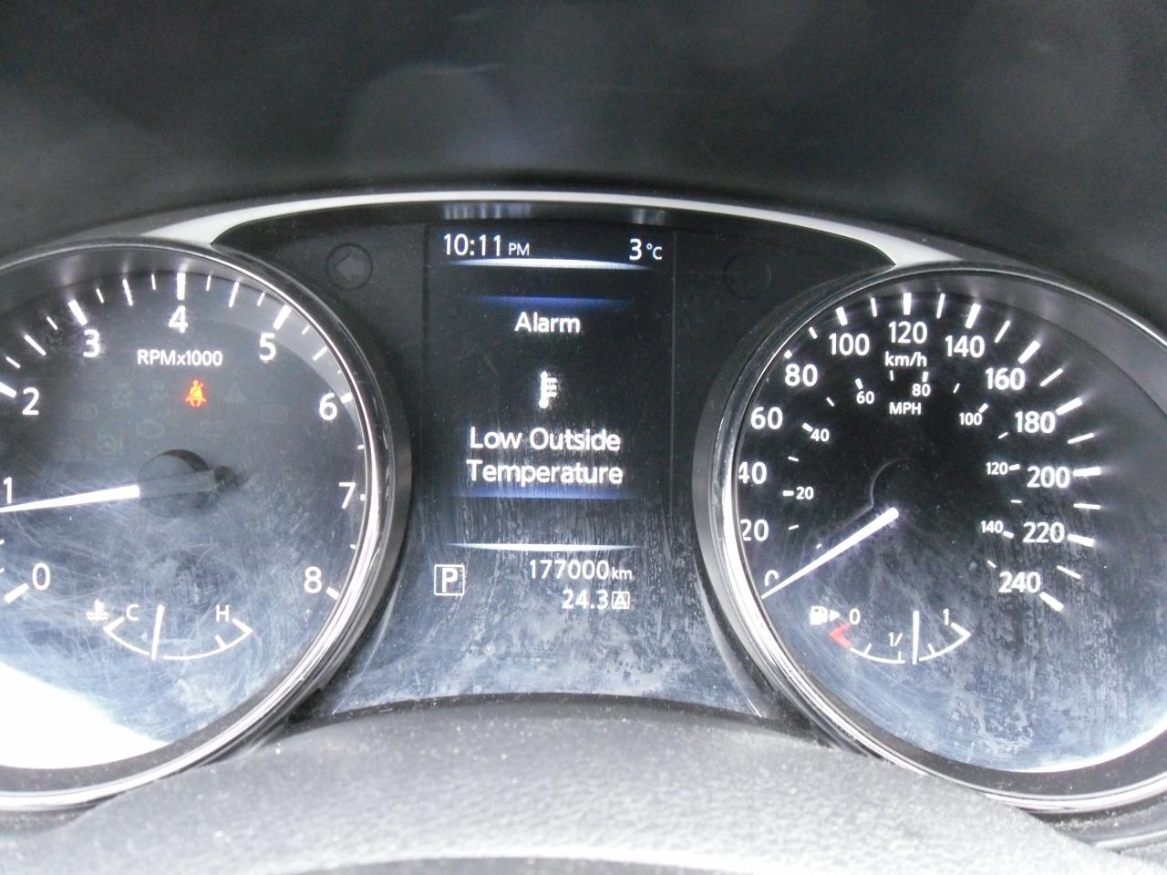 2014 Nissan Rogue SV - Photo #12