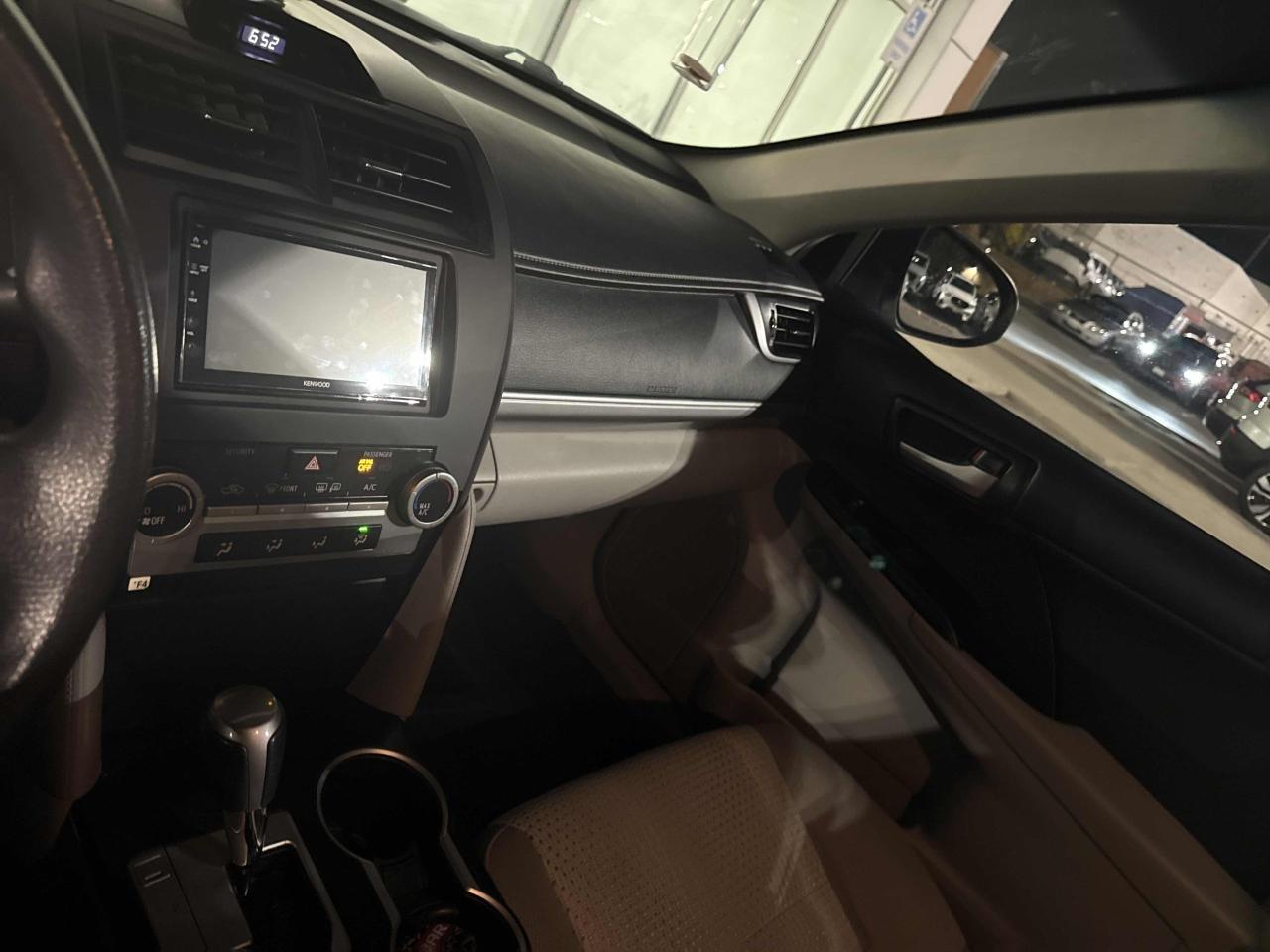 2013 Toyota Camry LE - Photo #8