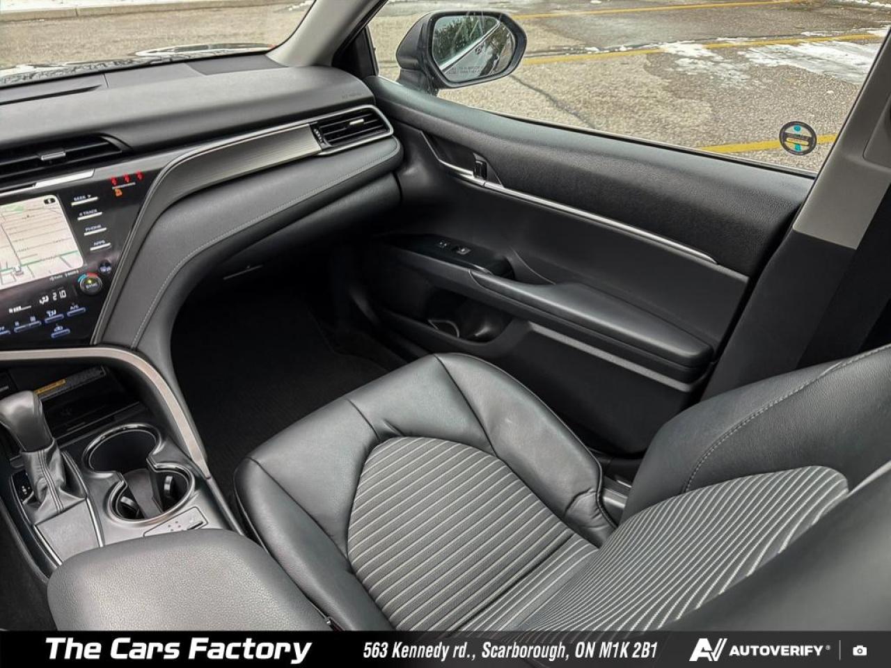 2019 Toyota Camry SE Only 81,114 km! Leather,Sunroof,Apple CarPlay! - Photo #25