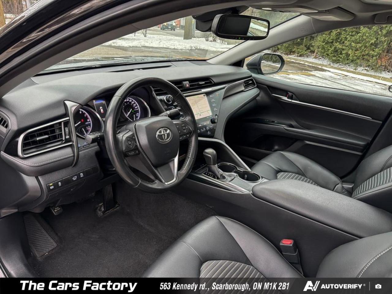 2019 Toyota Camry SE Only 81,114 km! Leather,Sunroof,Apple CarPlay! - Photo #11