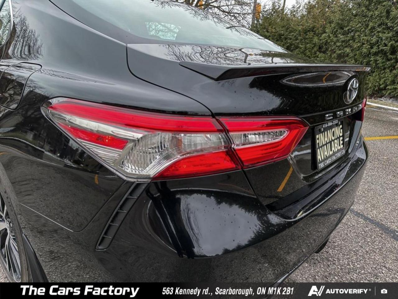 2019 Toyota Camry SE Only 81,114 km! Leather,Sunroof,Apple CarPlay! - Photo #9