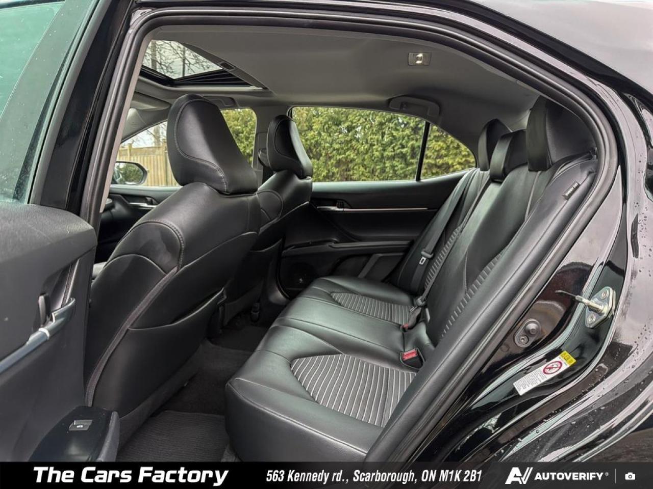 2019 Toyota Camry SE Only 81,114 km! Leather,Sunroof,Apple CarPlay! - Photo #23