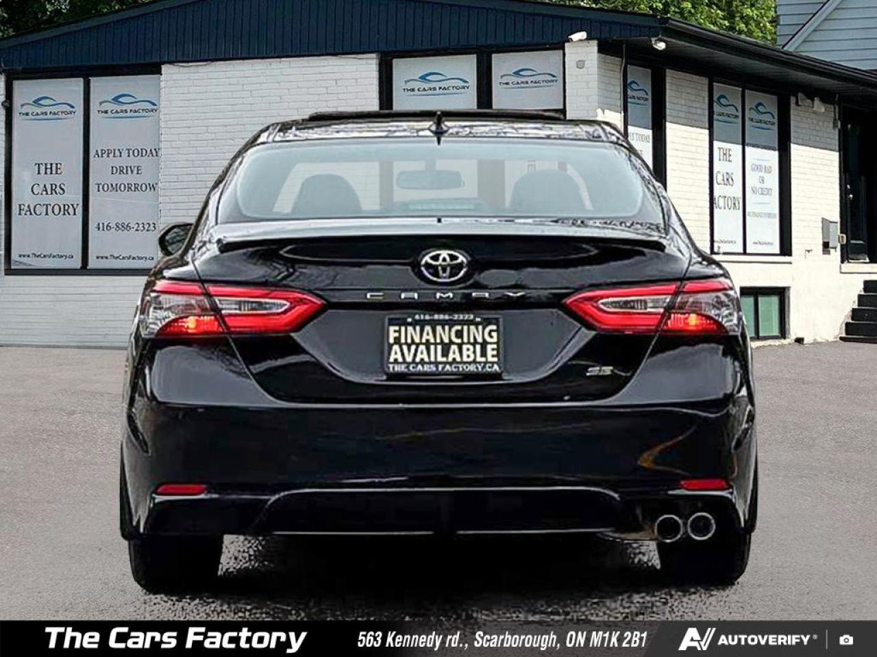2019 Toyota Camry SE Only 81,114 km! Leather,Sunroof,Apple CarPlay! - Photo #5