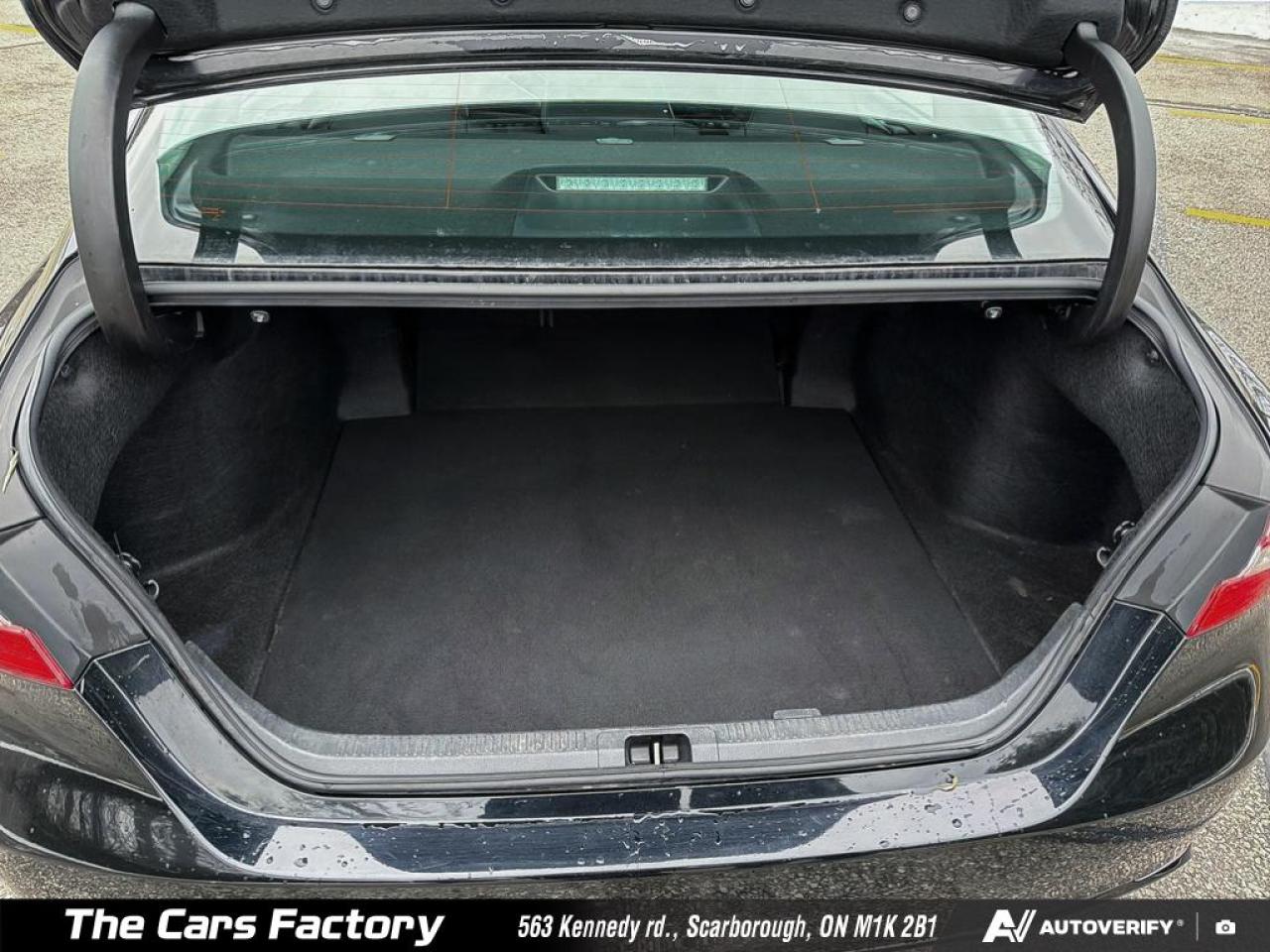 2019 Toyota Camry SE Only 81,114 km! Leather,Sunroof,Apple CarPlay! - Photo #10