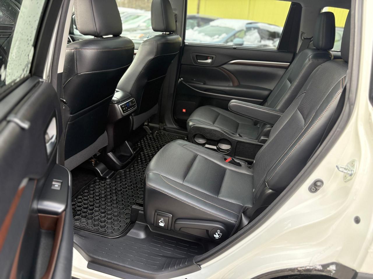 2015 Toyota Highlander LIMITED,7 PASSENGERS,NO ACCIDENT,NAV,CERTIFIED Photo