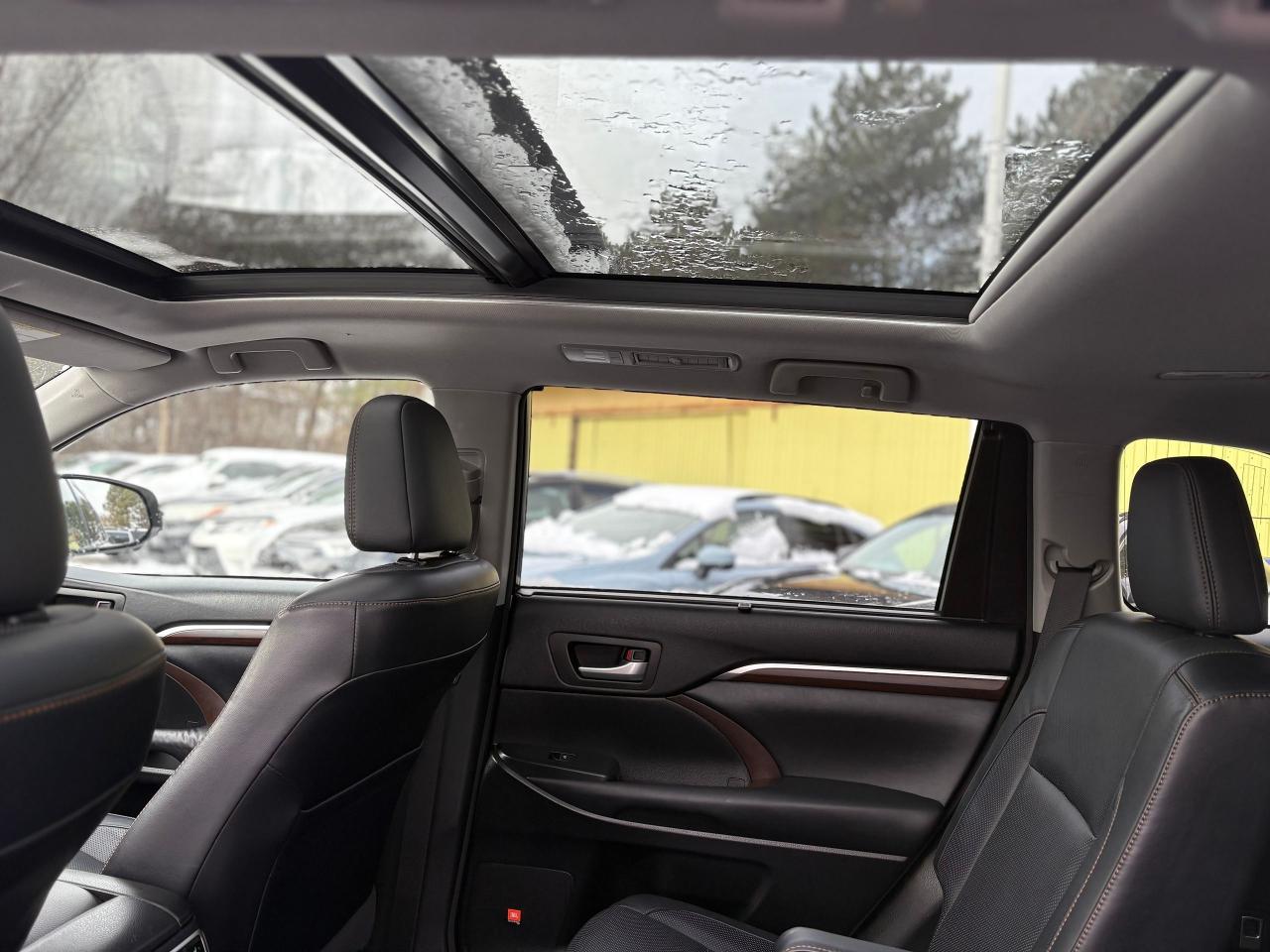 2015 Toyota Highlander LIMITED,7 PASSENGERS,NO ACCIDENT,NAV,CERTIFIED Photo