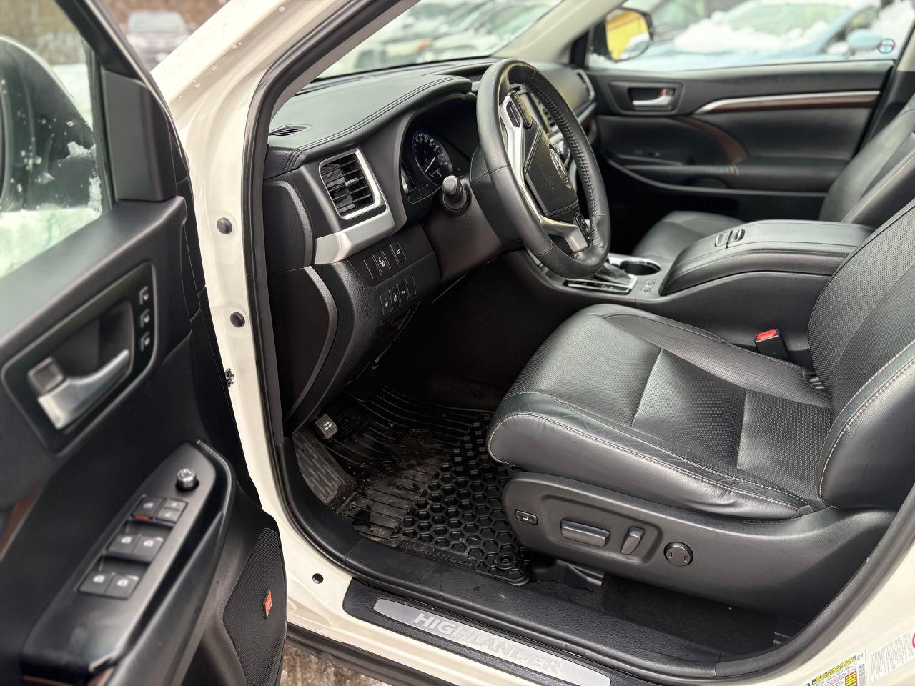 2015 Toyota Highlander LIMITED,7 PASSENGERS,NO ACCIDENT,NAV,CERTIFIED Photo