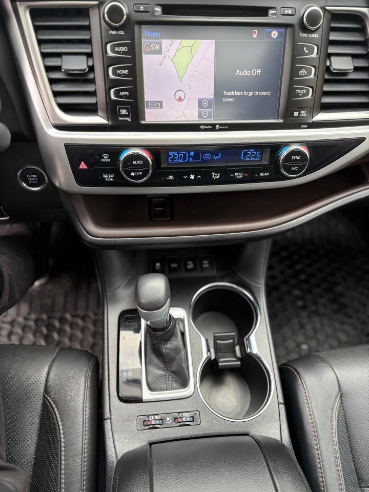 2015 Toyota Highlander LIMITED,7 PASSENGERS,NO ACCIDENT,NAV,CERTIFIED Photo