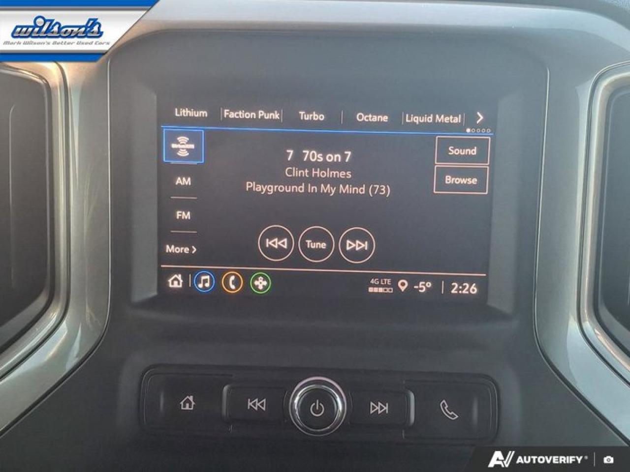 2024 Chevrolet Silverado 1500 Custom Trail Boss | 5.3L | Z71 Off Road | Android/CarPlay | Boards | EZ Lift Tailgate | and More ! Photo