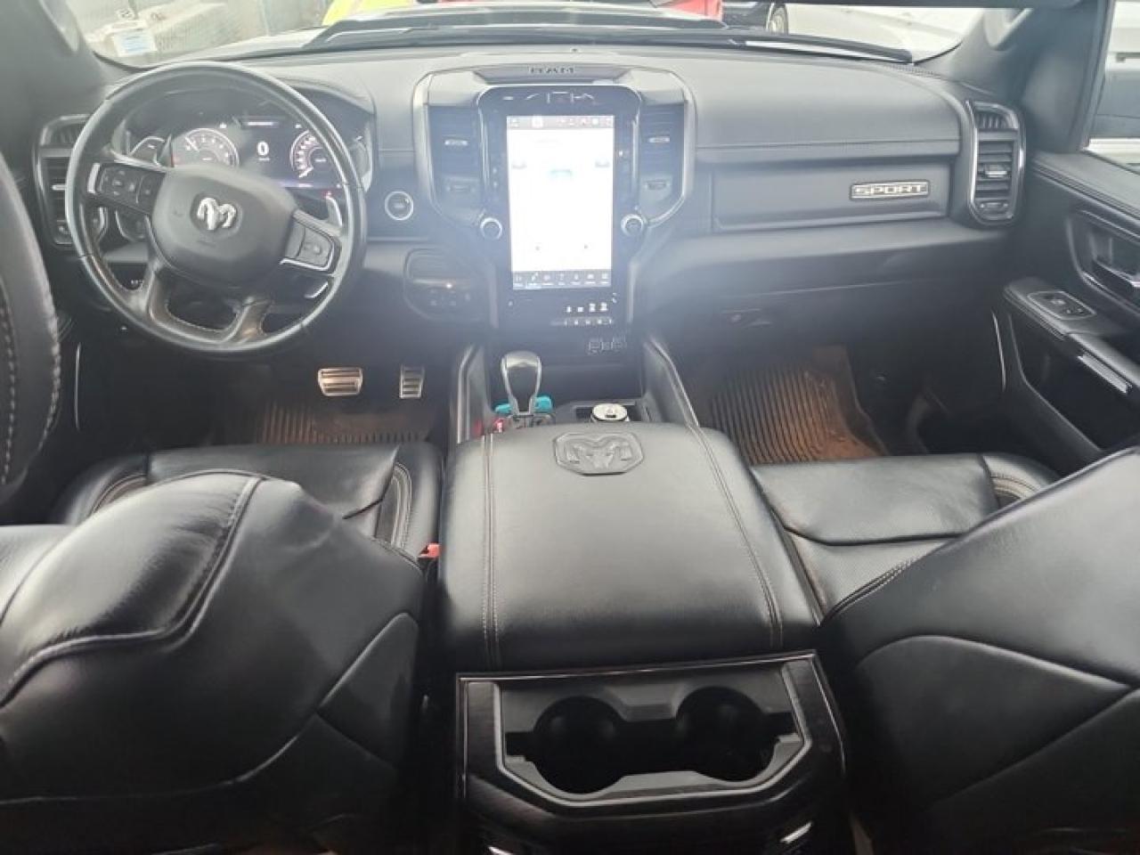 2023 RAM 1500 Sport Crew 4X4 | Hemi | GT Pkg | 3.92 Ratio | Leather | Cooled + Heated Seats | Remote Start & More! Photo3