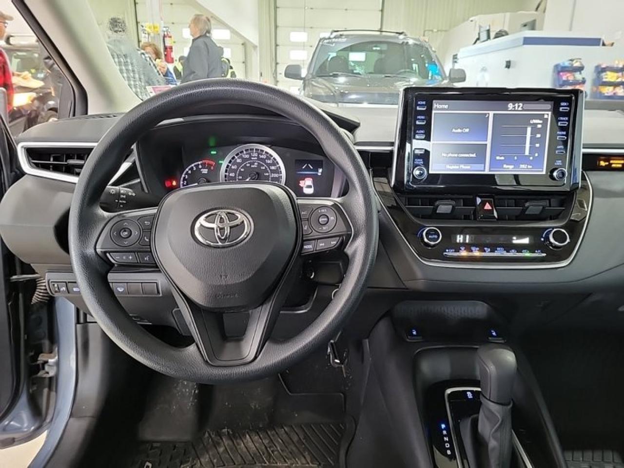 2020 Toyota Corolla LE | Radar Cruise | Heated Seats | Bluetooth | Rear Camera | and More ! Photo2