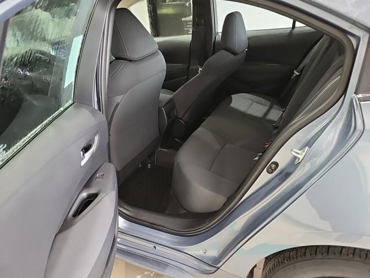 2020 Toyota Corolla LE | Radar Cruise | Heated Seats | Bluetooth | Rear Camera | and More ! Photo