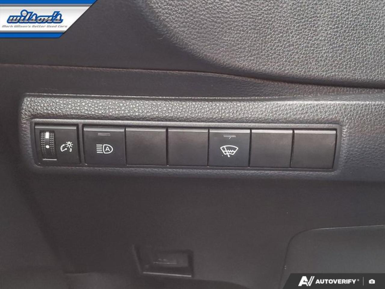 2020 Toyota Corolla LE | Radar Cruise | Heated Seats | Bluetooth | Rear Camera | and More ! Photo