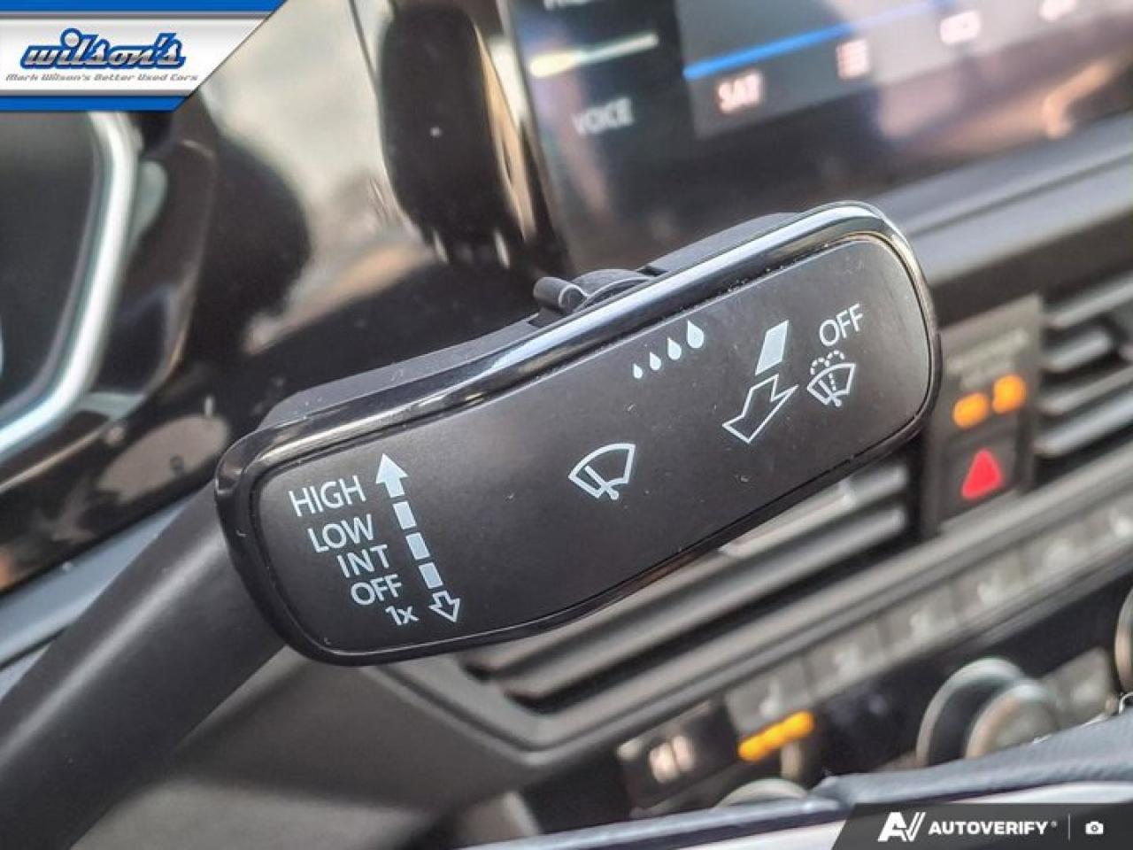 2020 Volkswagen Jetta Highline | Leather | Sunroof | Heated Seats | CarPlay + Android | Rear Camera | and More ! Photo