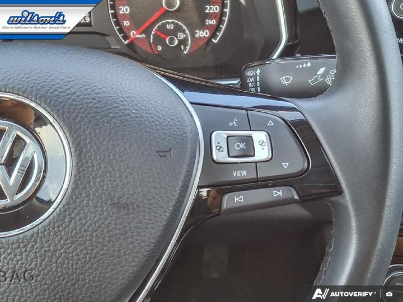 2020 Volkswagen Jetta Highline | Leather | Sunroof | Heated Seats | CarPlay + Android | Rear Camera | and More ! Photo