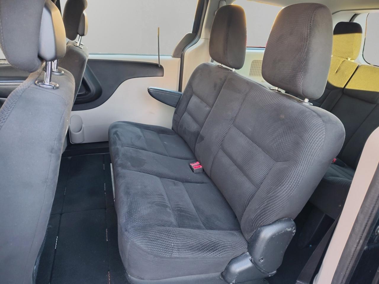 2017 Dodge Grand Caravan CANADA VALUE PACKAGE Photo3