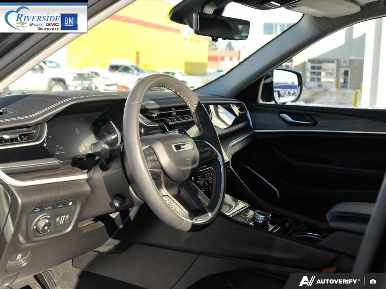 2022 Jeep Grand Cherokee 4xe  Photo