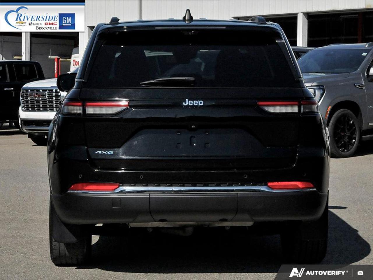 2022 Jeep Grand Cherokee 4xe  Photo