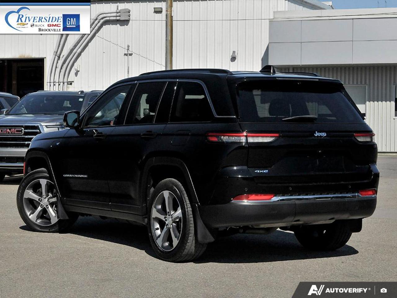 2022 Jeep Grand Cherokee 4xe  Photo