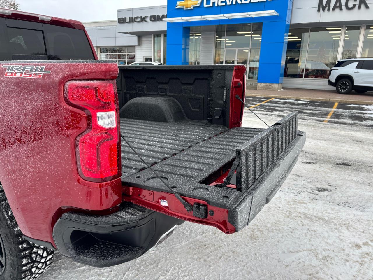 2026 Chevrolet Silverado 1500 2026 Chevrolet Silverado LT Trail Boss Crew Cab 4WD Photo