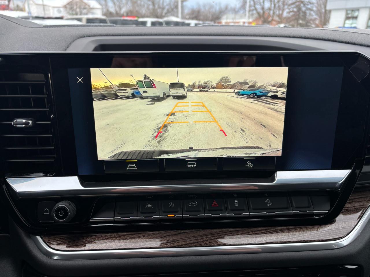 2026 Chevrolet Silverado 1500 2026 Chevrolet Silverado LT Trail Boss Crew Cab 4WD Photo