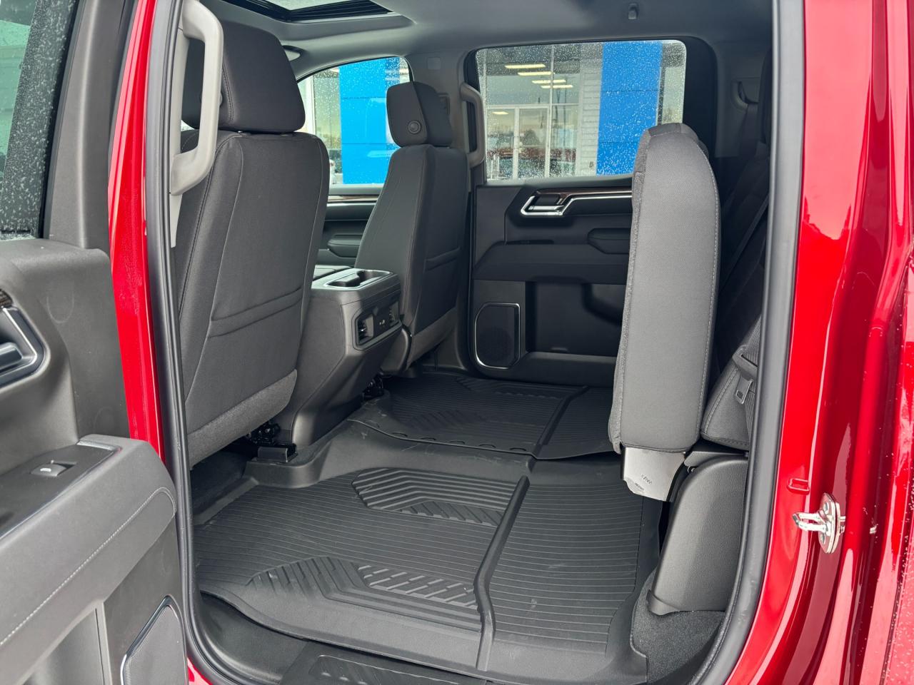 2026 Chevrolet Silverado 1500 2026 Chevrolet Silverado LT Trail Boss Crew Cab 4WD Photo