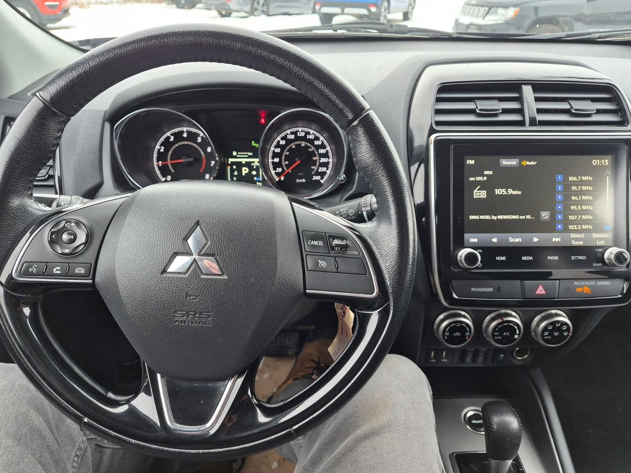 2021 Mitsubishi RVR SE AWD, Htd Seats, BU Cam, Blindspot Detection - Photo #11