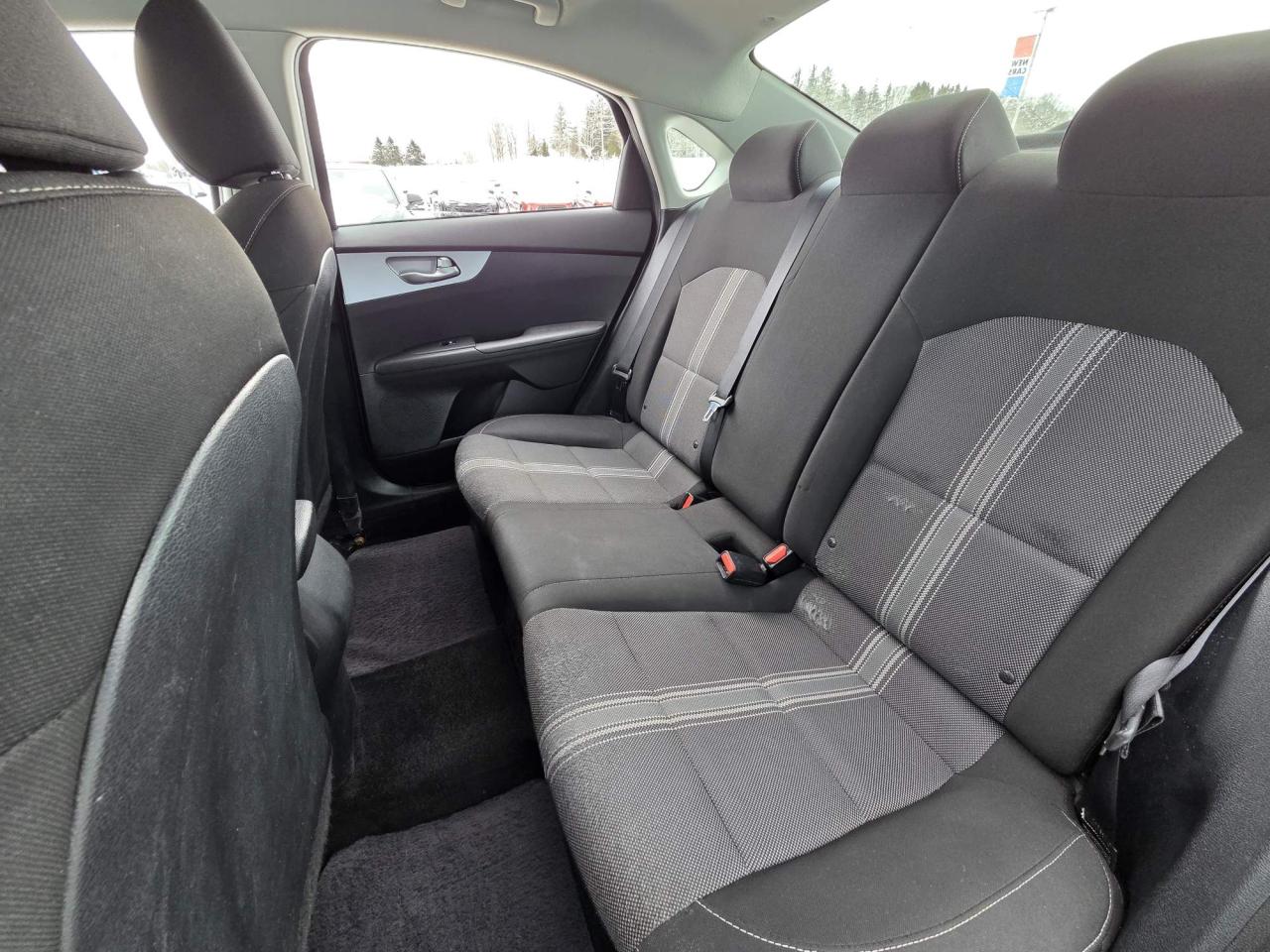 2022 Kia Forte LX One Owner | 15" Wheels Photo