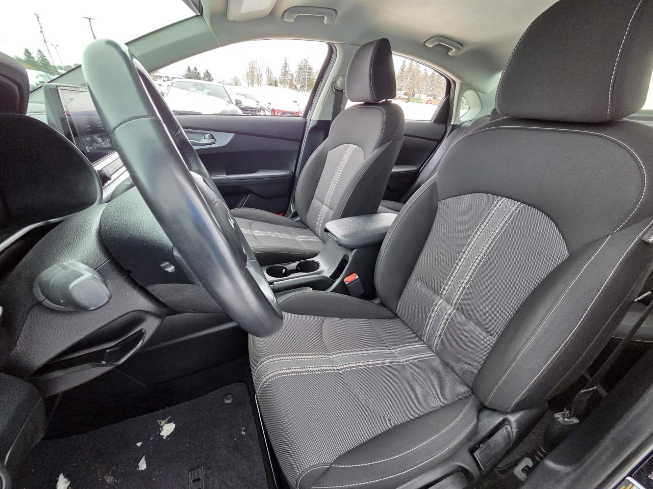 2022 Kia Forte LX One Owner | 15" Wheels Photo