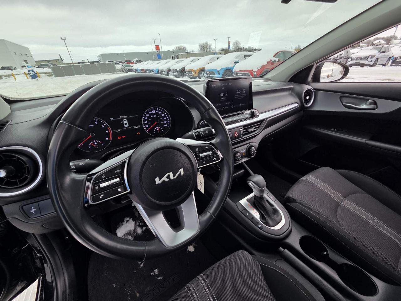 2022 Kia Forte LX One Owner | 15" Wheels Photo