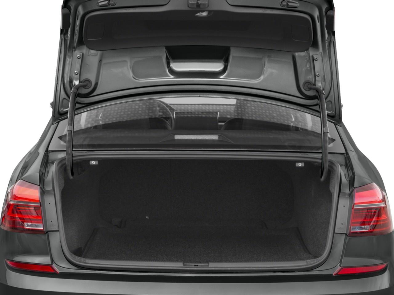 2016 Volkswagen Passat 4dr Sdn 3.6L DSG Execline Photo