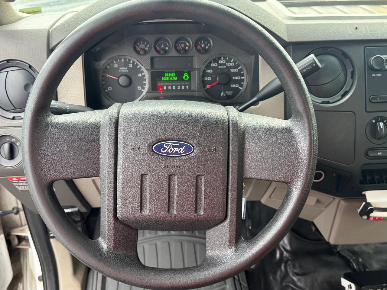 2008 Ford SUPER DUTY F-550 DRW XL **BOOM TRUCK**ONE OWNER** - Photo #23