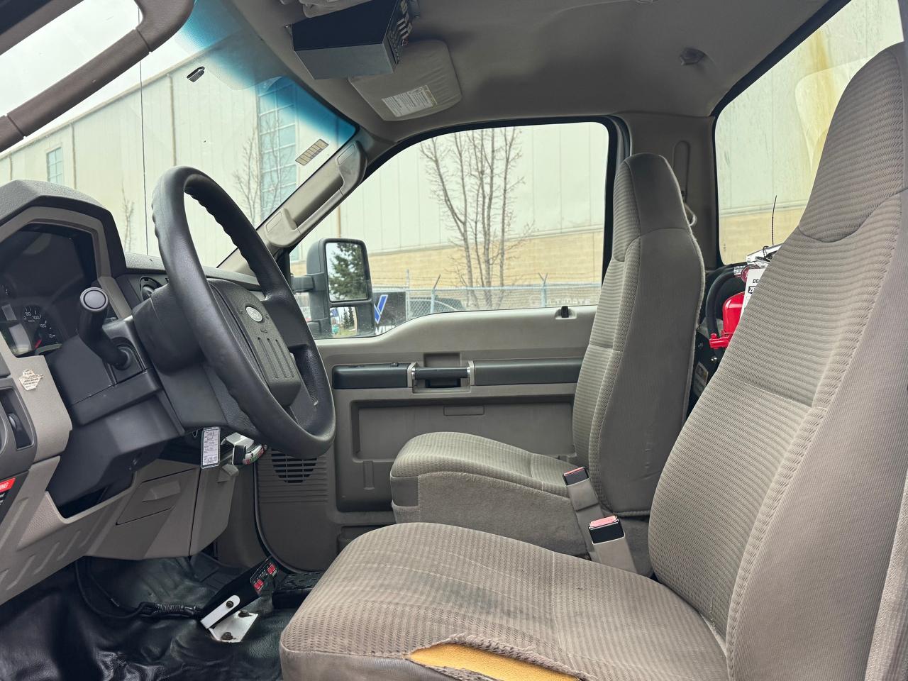 2008 Ford SUPER DUTY F-550 DRW XL **BOOM TRUCK**ONE OWNER** - Photo #29