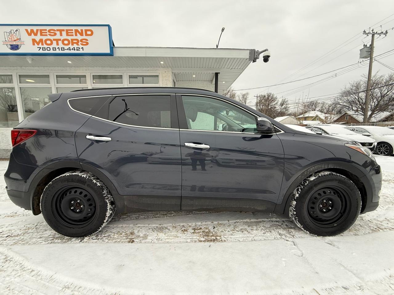 2017 Hyundai Santa Fe Sport SE AWD | TWO SETS OF TIRES | ALL CREDIT ACCEPTED!! - Photo #8
