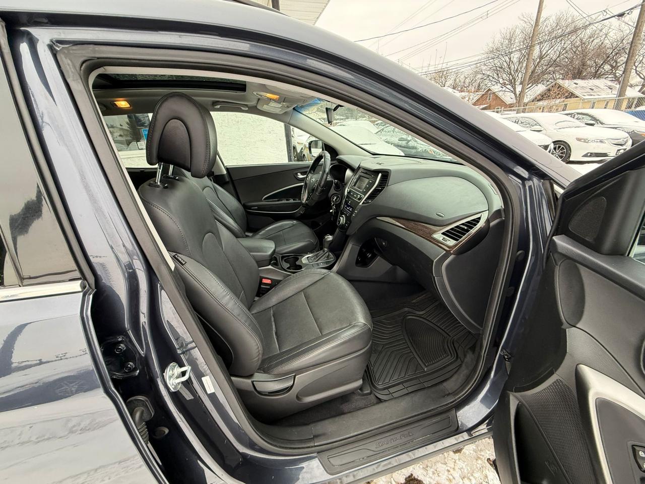 2017 Hyundai Santa Fe Sport SE AWD | TWO SETS OF TIRES | ALL CREDIT ACCEPTED!! - Photo #14