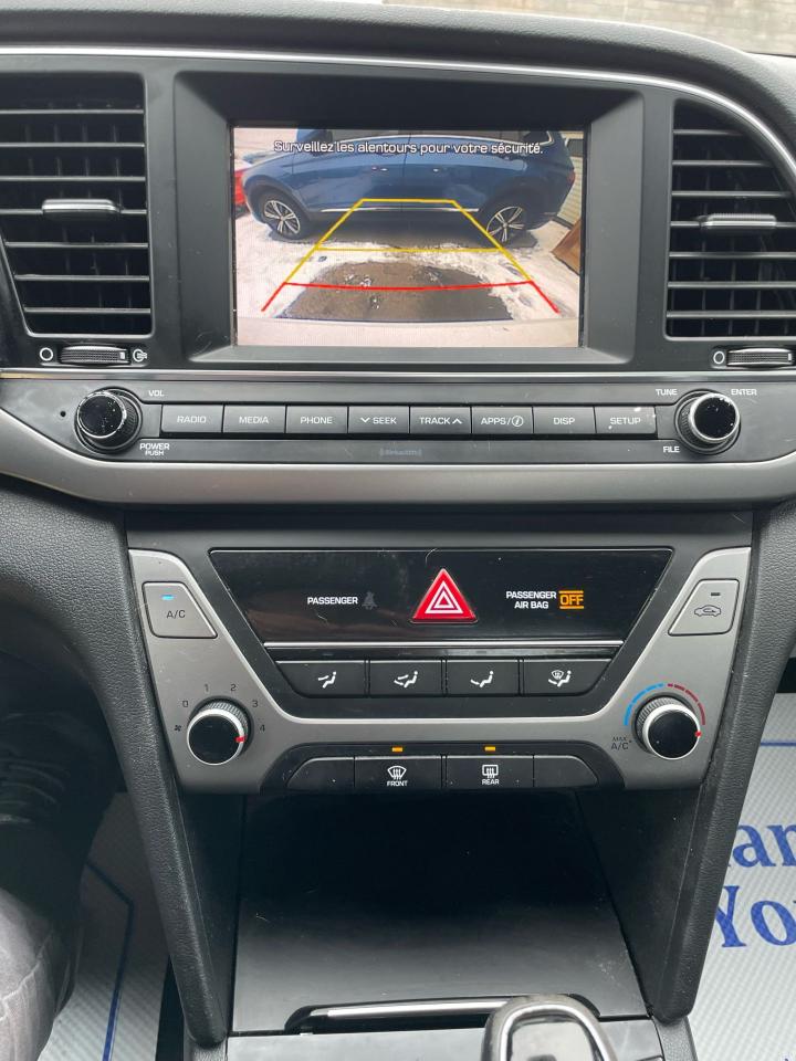 2017 Hyundai Elantra GL - Photo #11