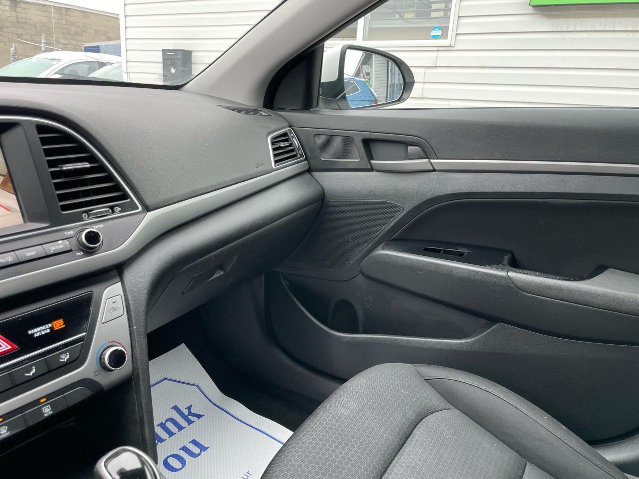 2017 Hyundai Elantra GL - Photo #13