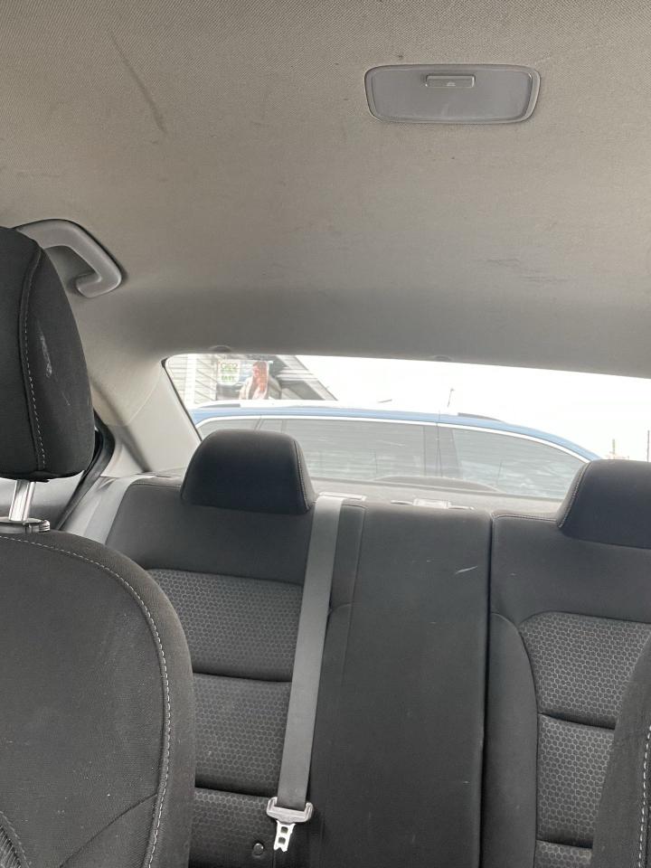 2017 Hyundai Elantra GL - Photo #14