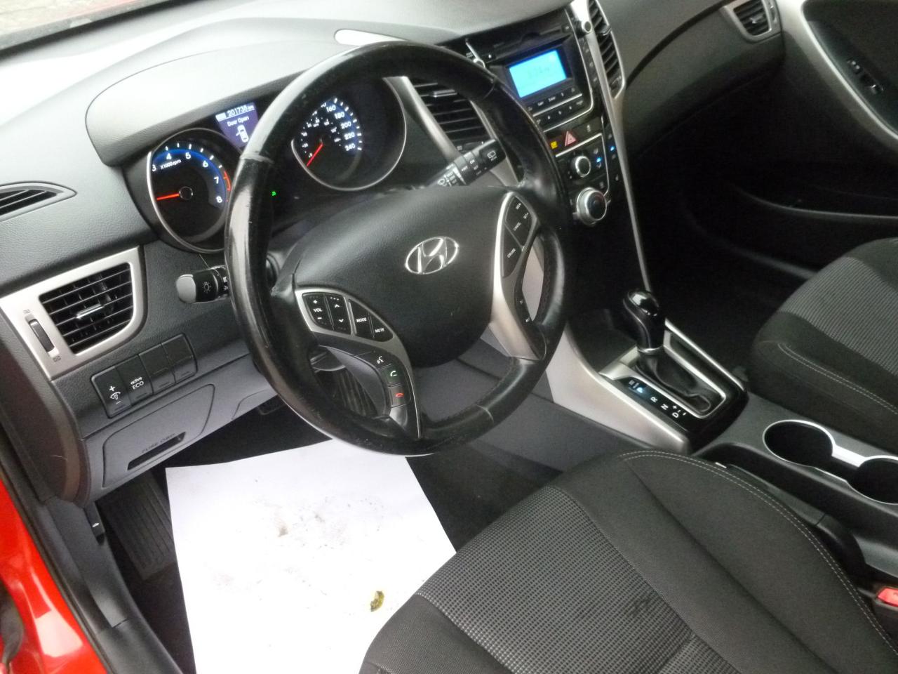 2013 Hyundai Elantra GT GLS - Photo #6