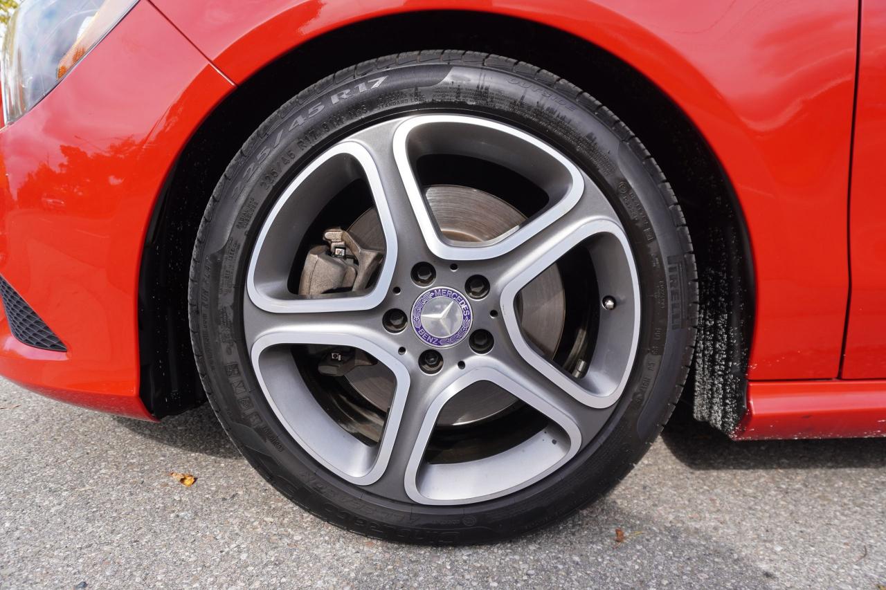 2015 Mercedes-Benz CLA-Class 1 OWNER /NO ACCIDENTS /AMG /4MATIC / LOADED LOCAL Photo