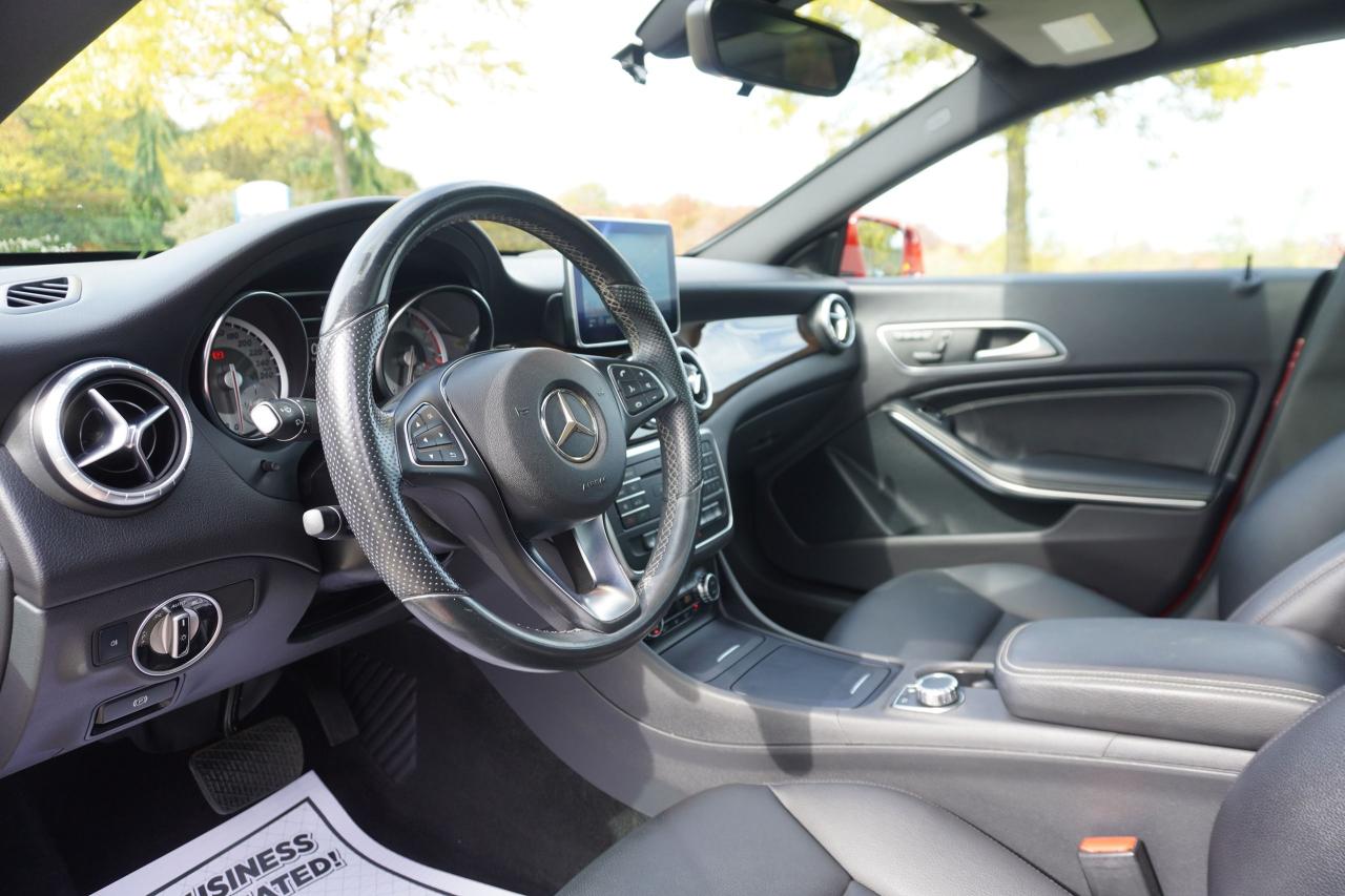 2015 Mercedes-Benz CLA-Class 1 OWNER /NO ACCIDENTS /AMG /4MATIC / LOADED LOCAL Photo