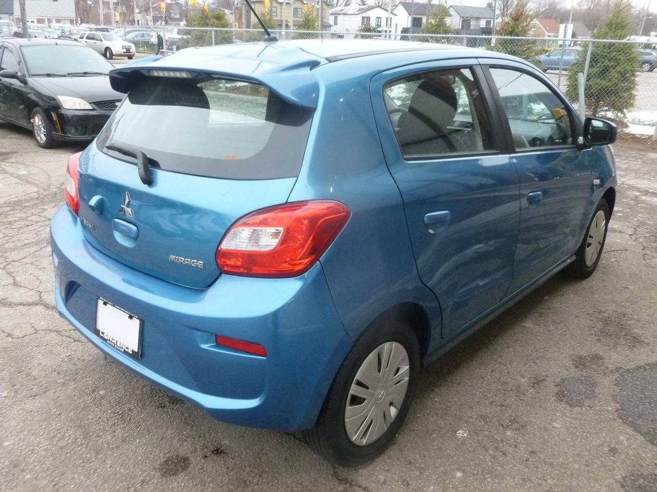 2018 Mitsubishi Mirage ES Photo